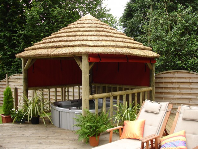 African Thatch 1 Kit 3.8M Square